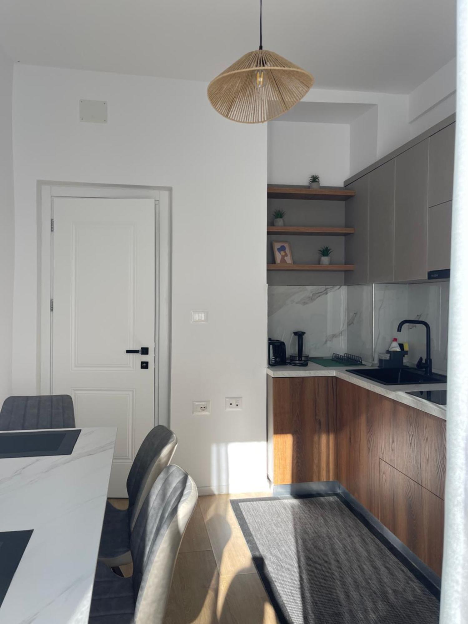 Sunny City Center Apartment Lezhë Exterior foto